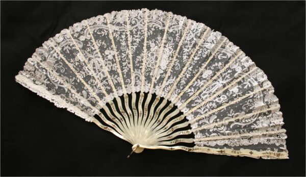 Mother-of-pearl - English lace Application - 18th century